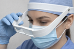 Lupa Dental OlO 3.5× con sistema manos libres y sujeción con velcro para odontología