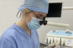 Lupas dentales Flip-Up metálicas con amplio campo de visión para odontología