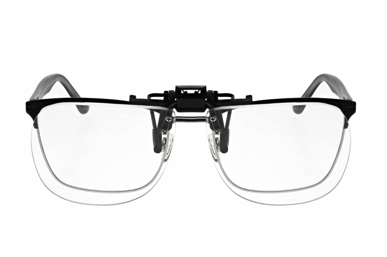 Lupas de clip con sistema clip-on que se adapta a la mayoría de gafas para mayor comodidad